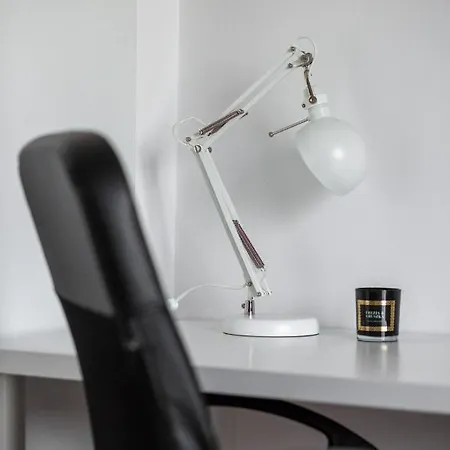 Metro Mlynow Wola Dlugosza By Renters * Βαρσοβία