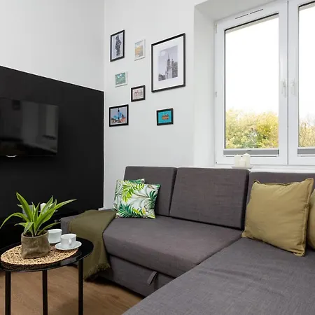 شقة Metro Mlynow Wola Dlugosza By Renters *